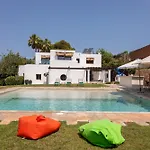 New! Xic Vila