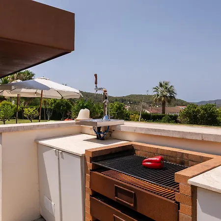 New! Xic * Santa Eularia des Riu